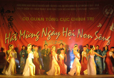 “Hát mừng ngày hội non sông”